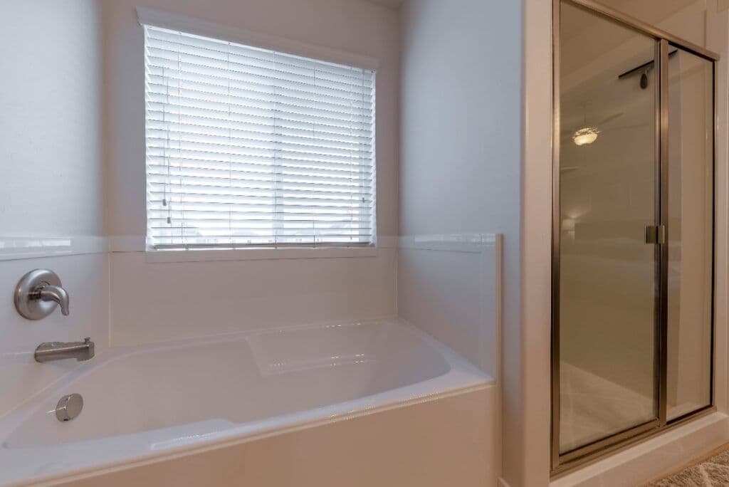 acrylic-bathtub-and-walk-in-shower